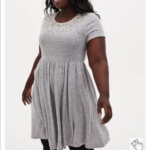 Torrid Gray skater skirt with pearl details